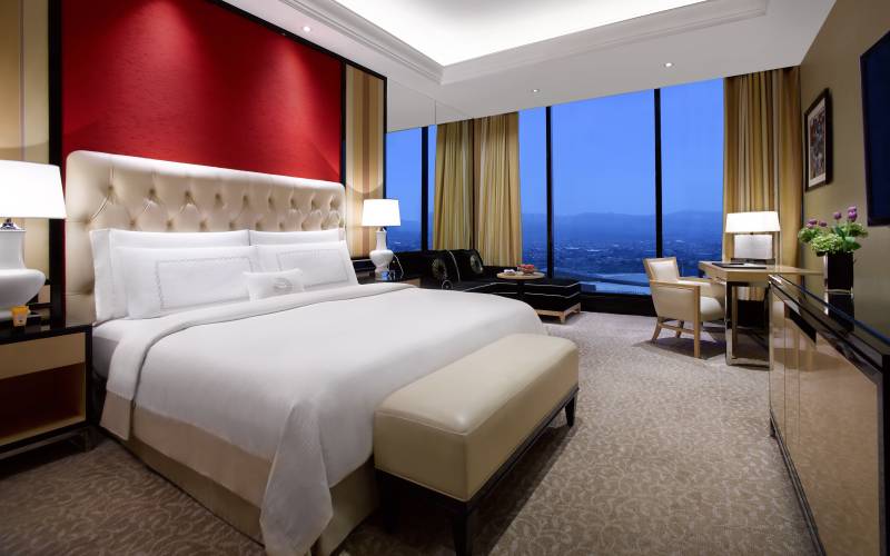 Premier Room