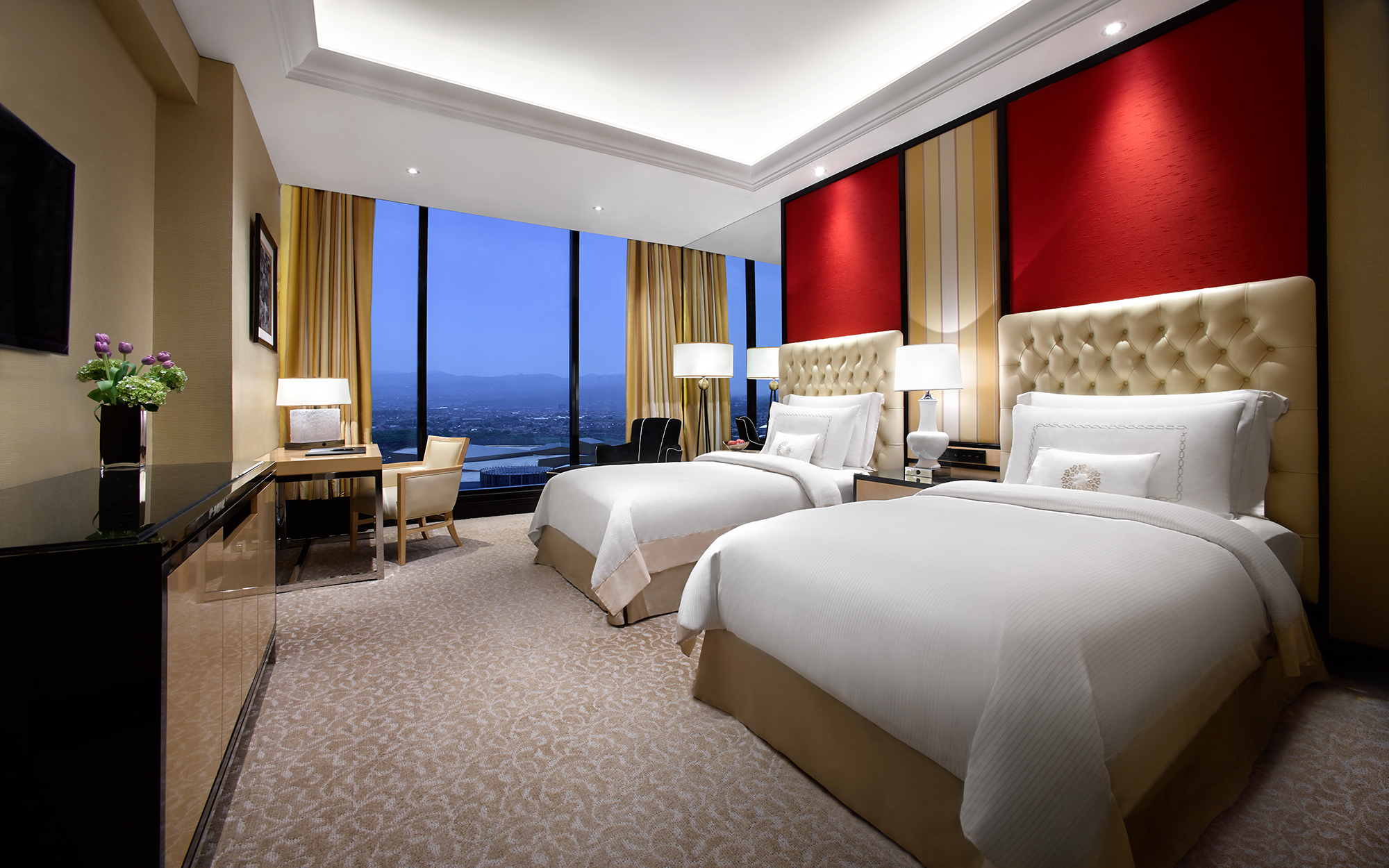 Premier Skyline Room